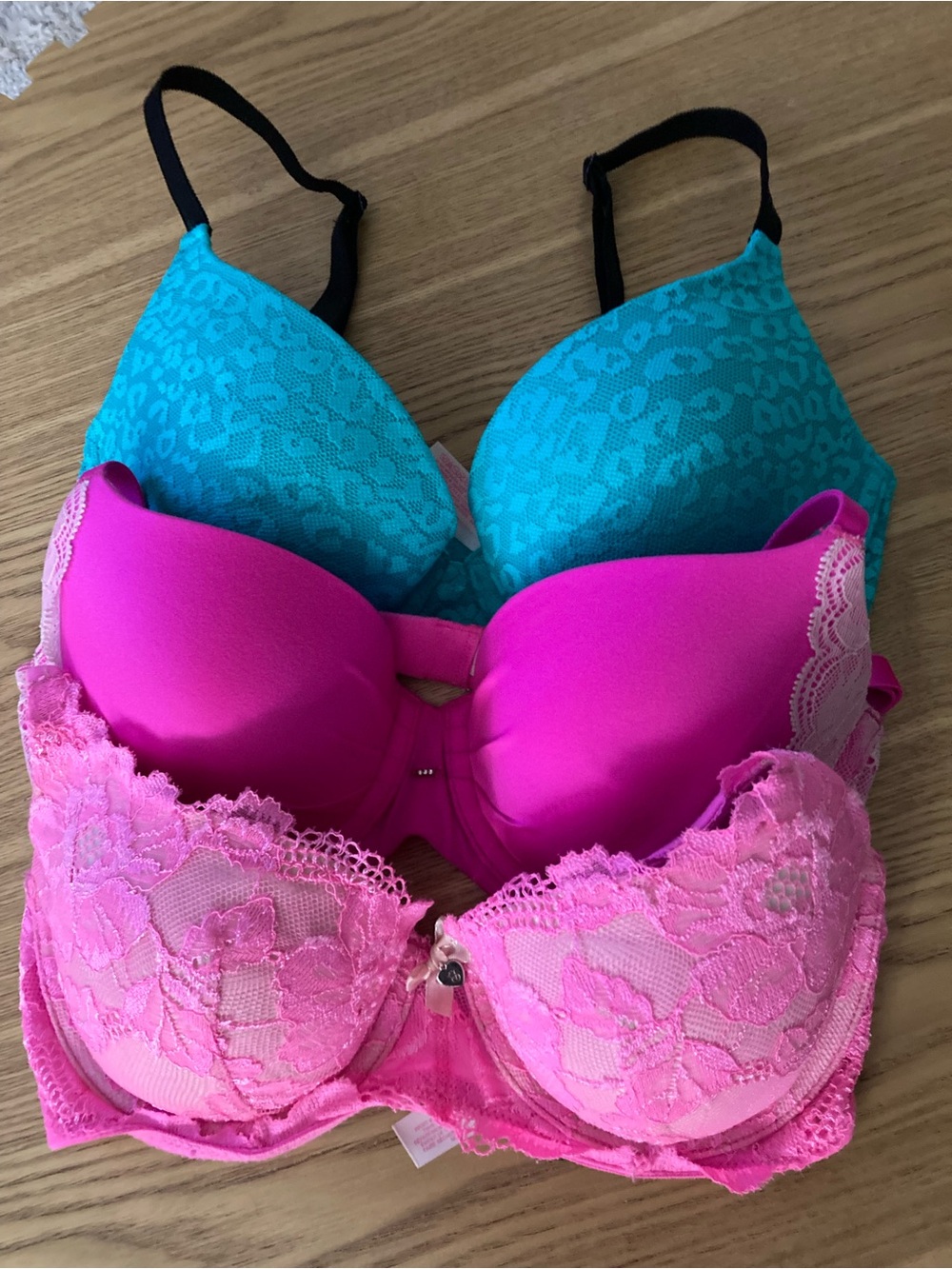 Victoria's Secret Teal & Hot Pink Bra Set 32D